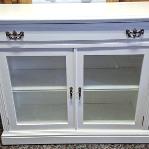 APARADOR LACADO MEDIDAS 104 X 41 X 90