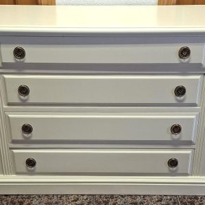 APARADOR LACADO MEDIDAS 196 X 44 X 83