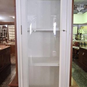 VITRINA  LACADA MEDIDAS 56 X 35 X 230